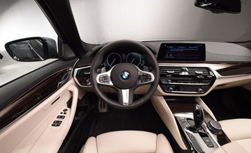 BMW 525